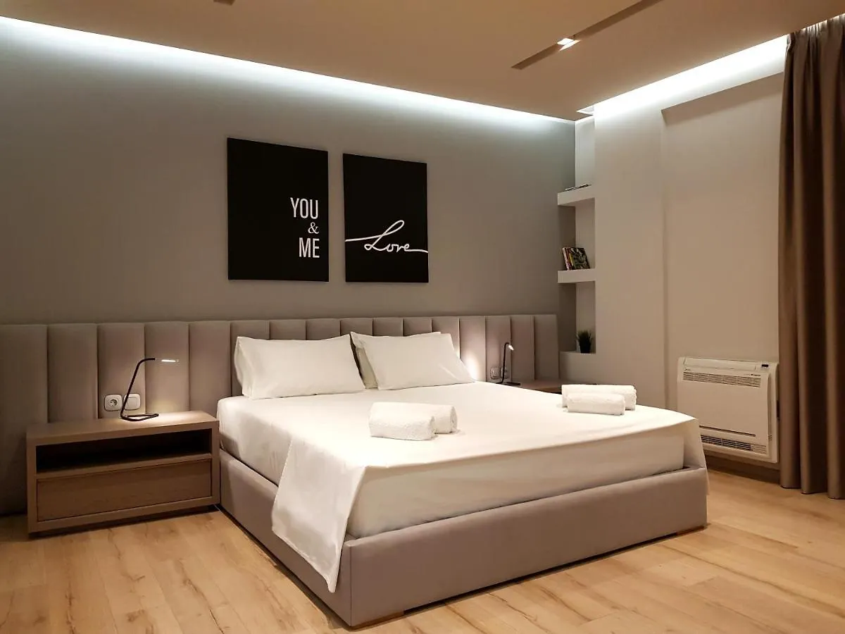 Artnest Luxury Hotel & Suites Sarande 4*,