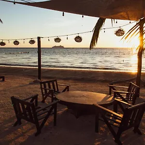 hotel-luna-de-plata-mahahual.quintano-roohotels.com/